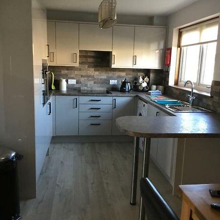Christiesholidayhomes 阿维莫尔 外观 照片