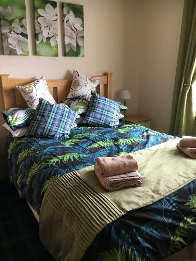 Christiesholidayhomes 阿维莫尔 外观 照片