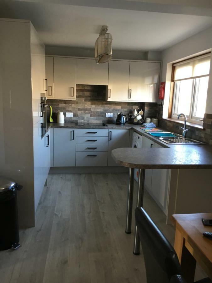 Christiesholidayhomes 阿维莫尔 外观 照片